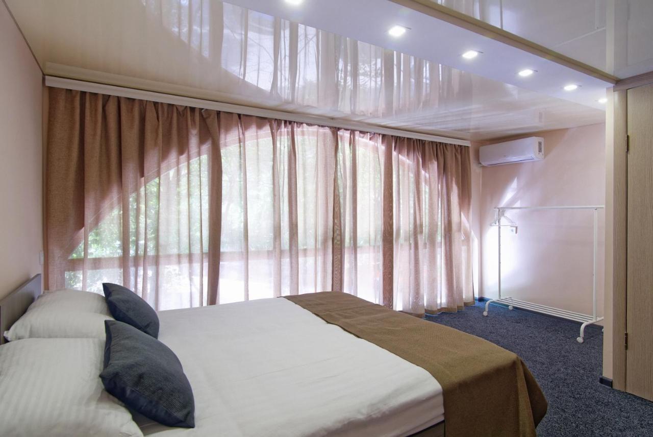 Arcadia Marine Hotel Oldenburg Bagian luar foto