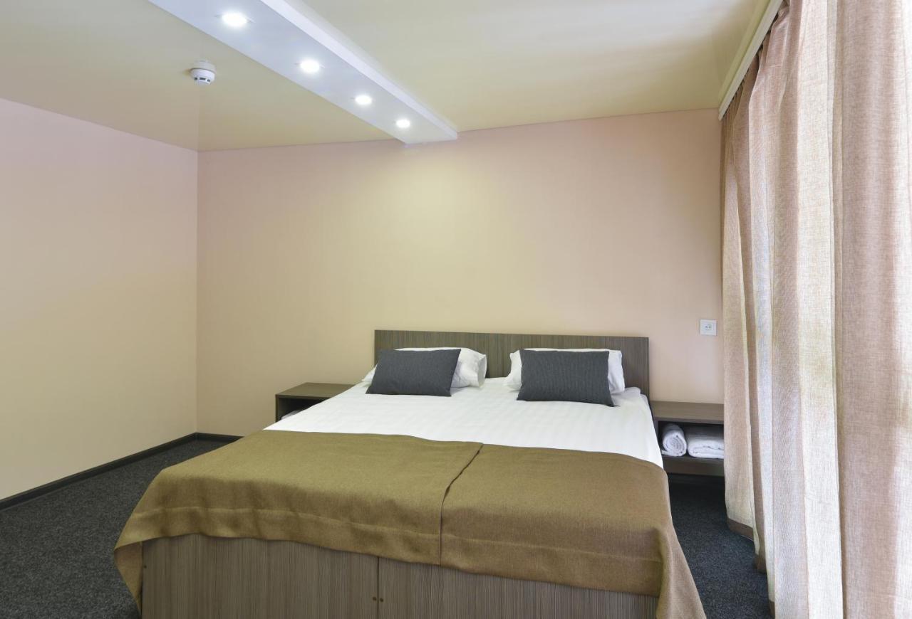 Arcadia Marine Hotel Oldenburg Bagian luar foto